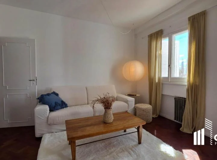 Venta Departamento 3 dormitorios con ubicación privilegiada frente al río Centro Rosario 4