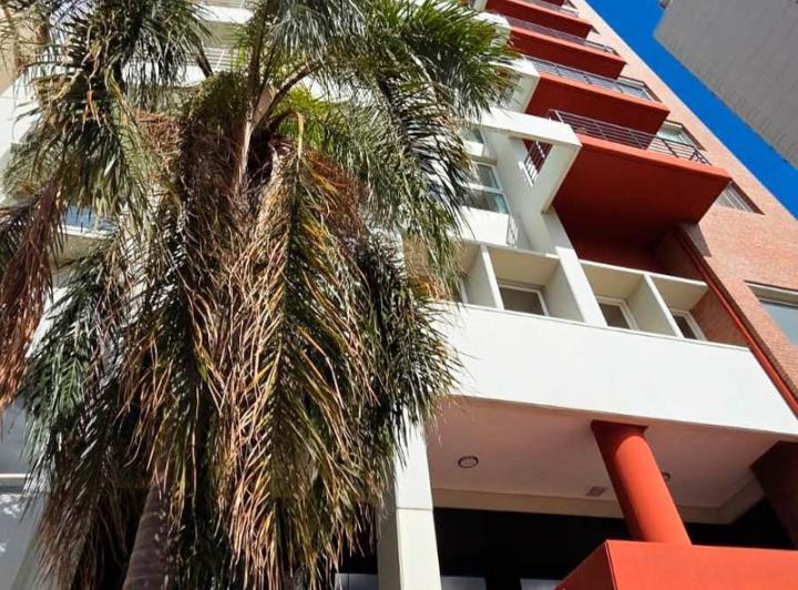 Alquiler Departamento 3 dormitorios más dependencia de servicio con cochera Centro Rosario 2