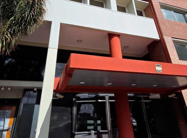 Alquiler Departamento 3 dormitorios más dependencia de servicio con cochera Centro Rosario 3