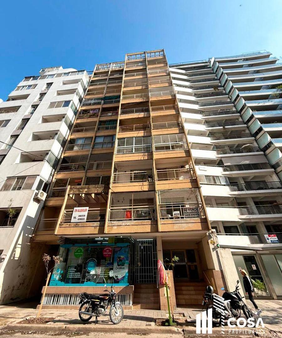 Venta Departamento 1 ambiente con cochera a metros del río Centro Rosario