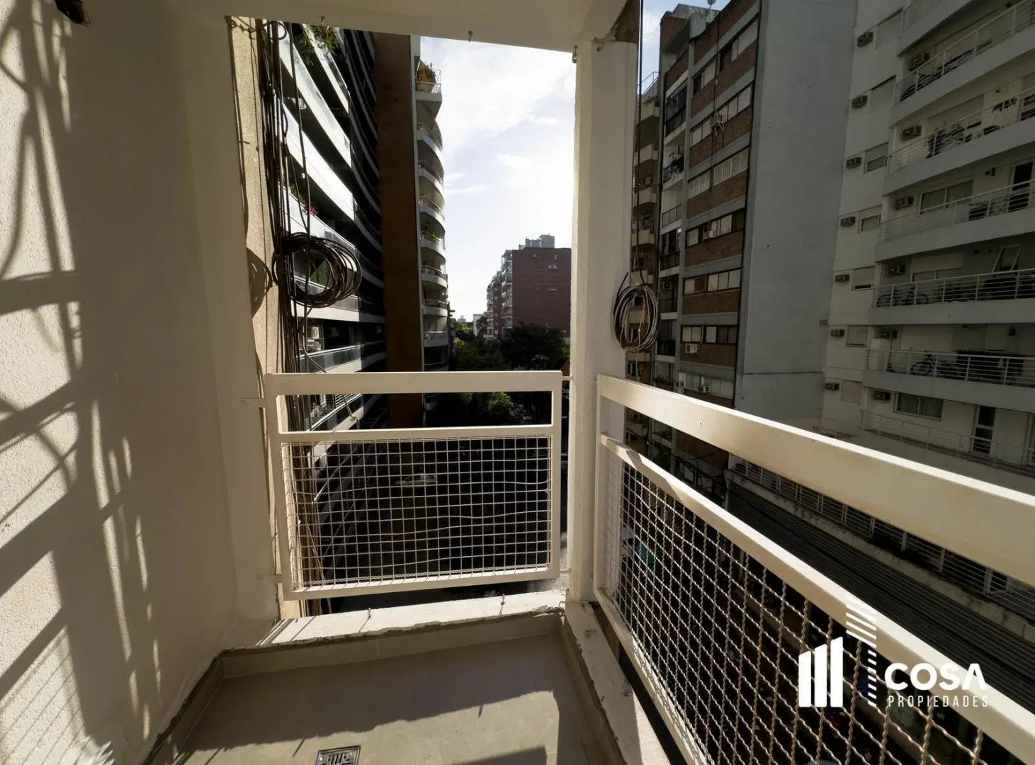Venta Departamento 1 ambiente con cochera a metros del río Centro Rosario 8