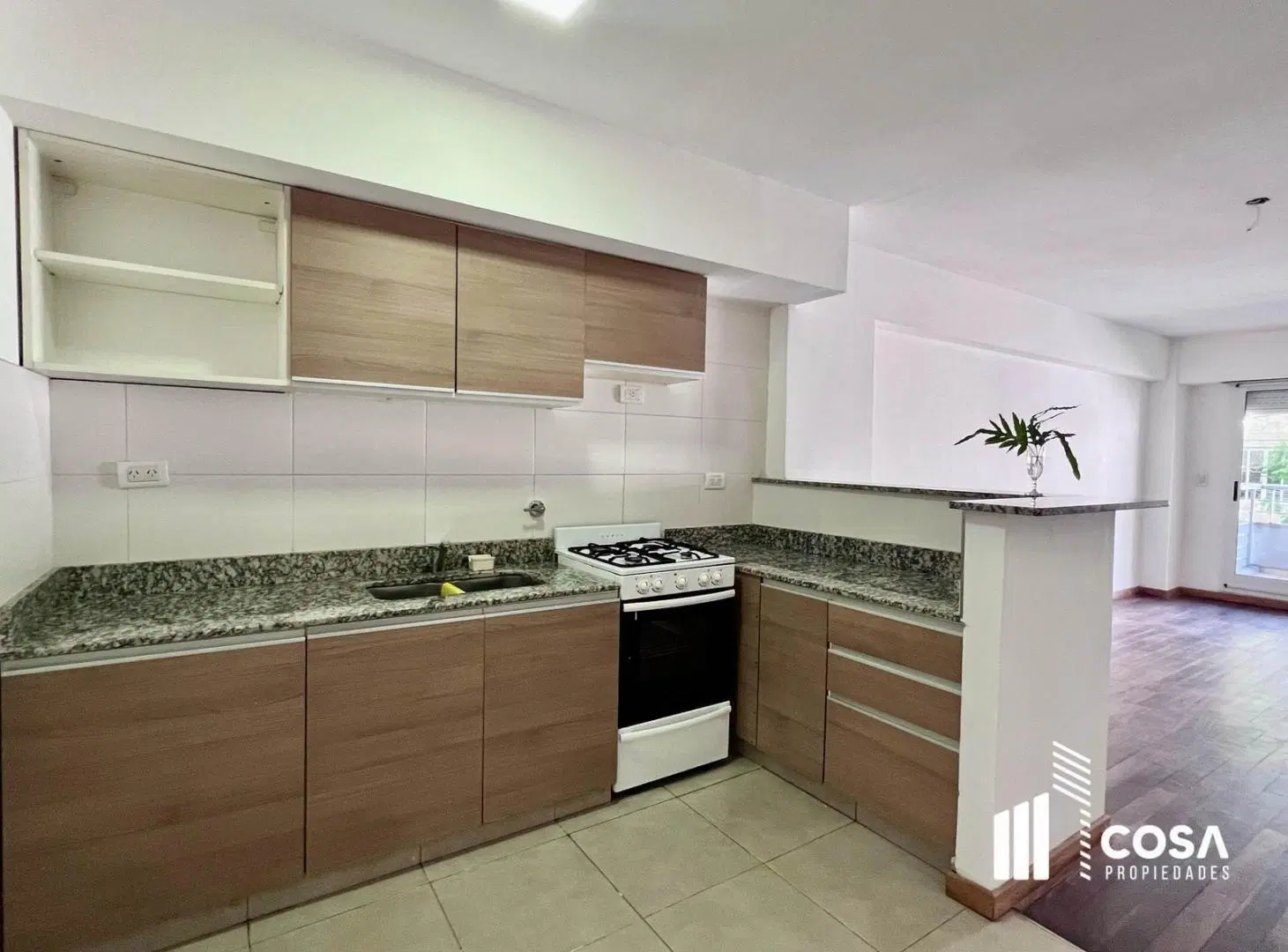 Venta Departamento 1 dormitorio con cochera y patio Centro Rosario Santa Fe 2