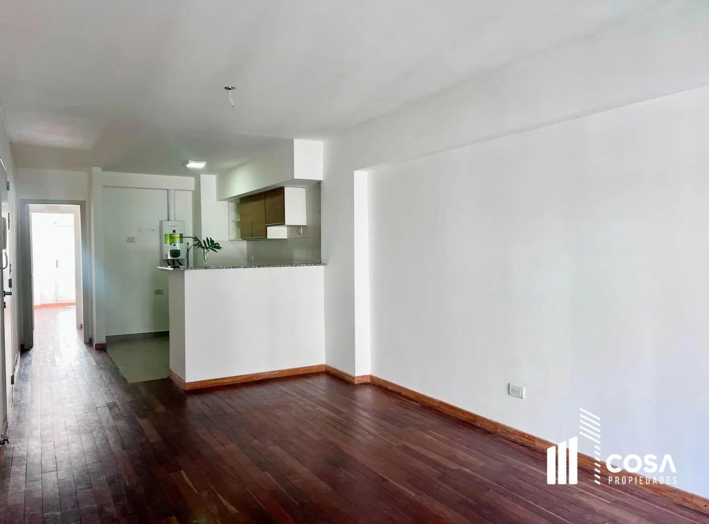 Venta Departamento 1 dormitorio con cochera y patio Centro Rosario Santa Fe 3