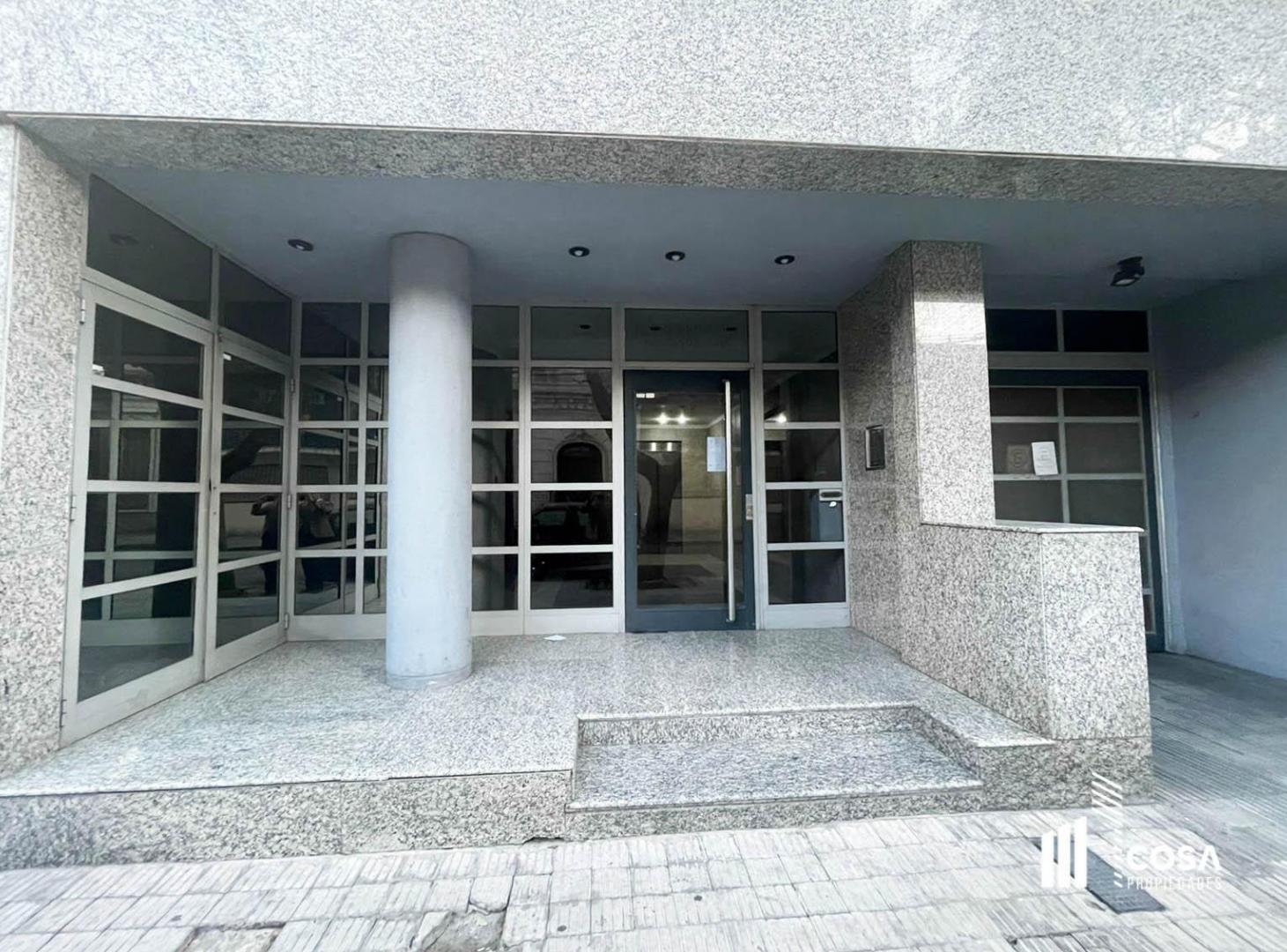 Venta Departamento 2 dormitorios excelente ubicación Barrio Martin Rosario