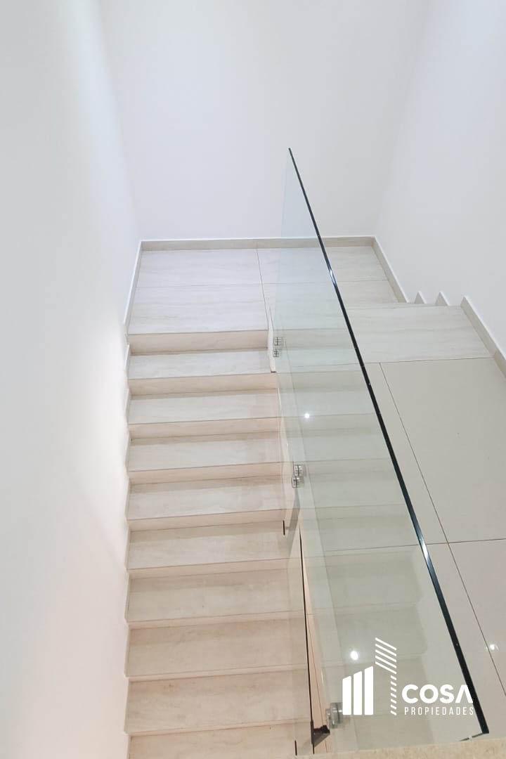 Foto de Alquiler Casa 3 dormitorios San Sebastian Barrio Privado Funes, imagen 5