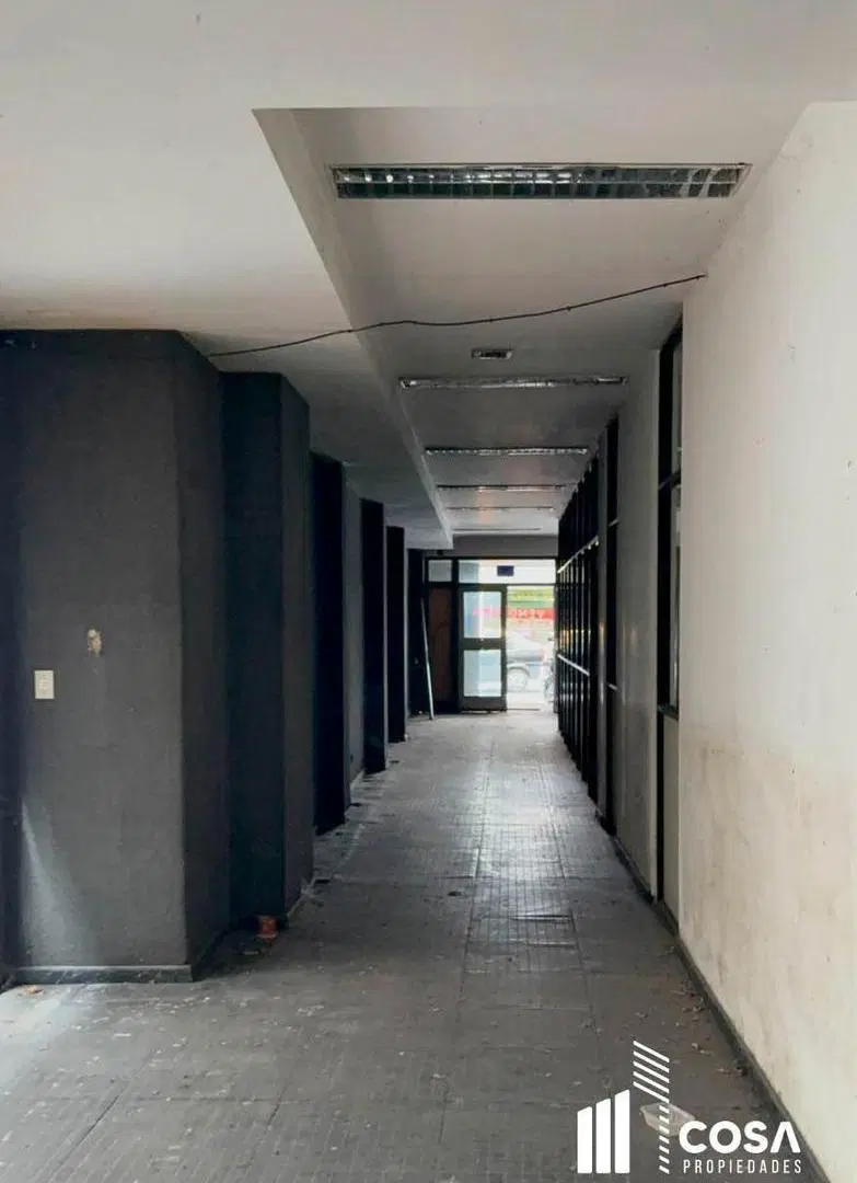 Venta Oficina varios ambientes ubicación estratégica Centro Rosario 4