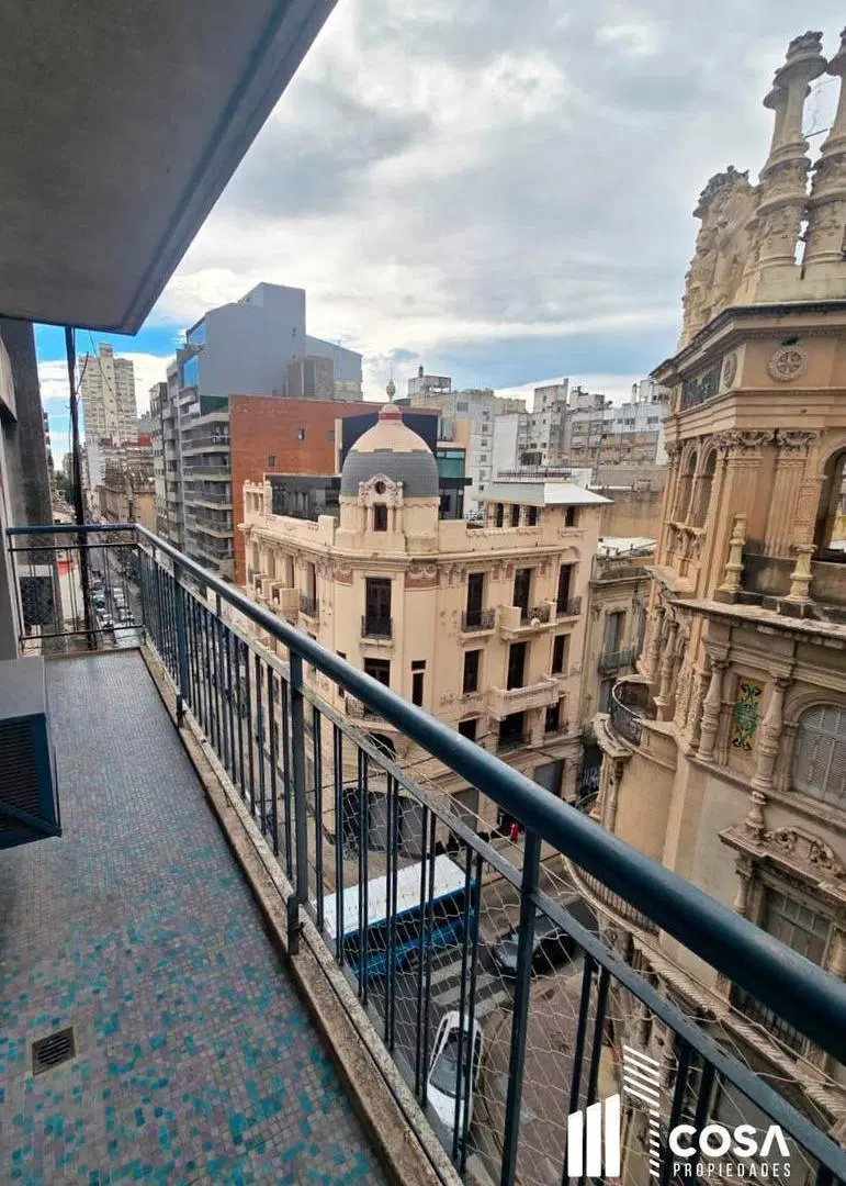 Venta Departamento 2 dormitorios ubicado estratégicamente Centro Rosario Santa Fe 2