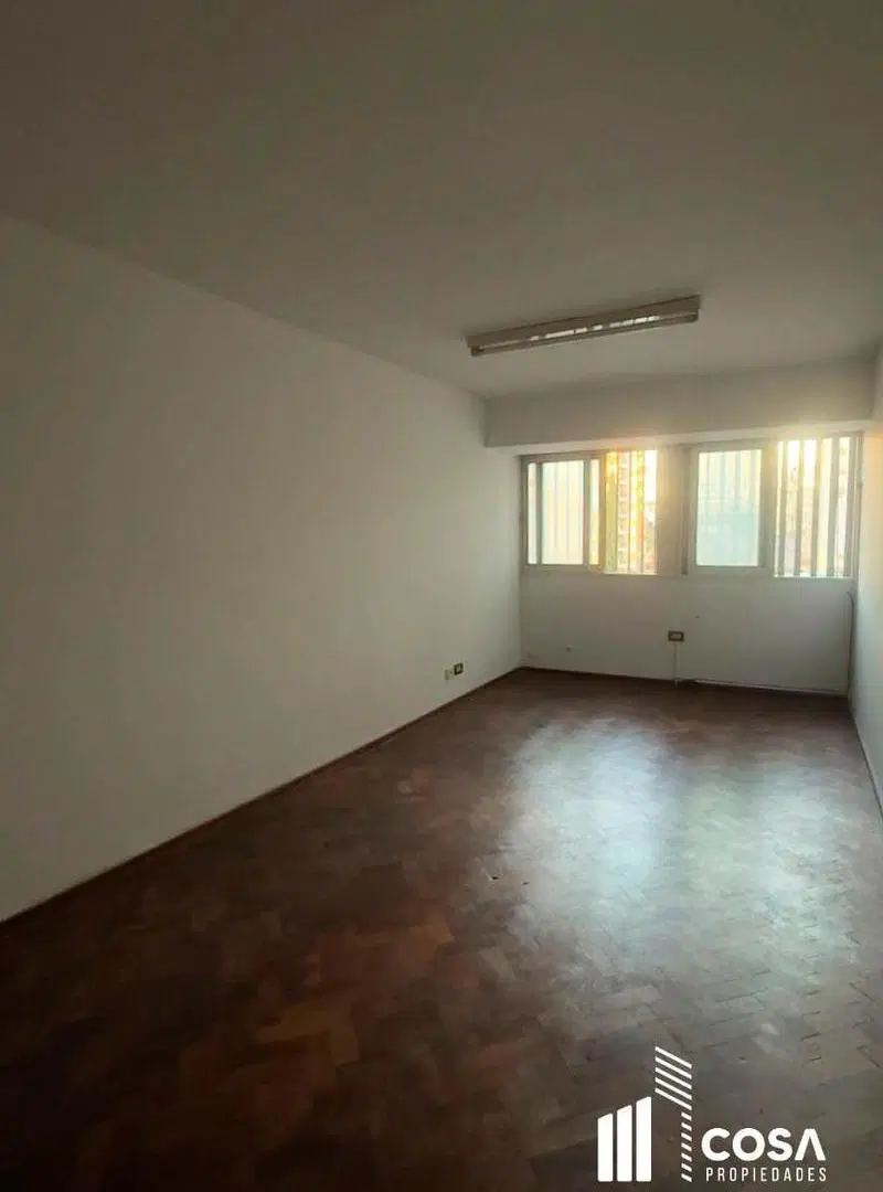 Venta Oficina excelente luz natural Centro Rosario Santa Fe 5