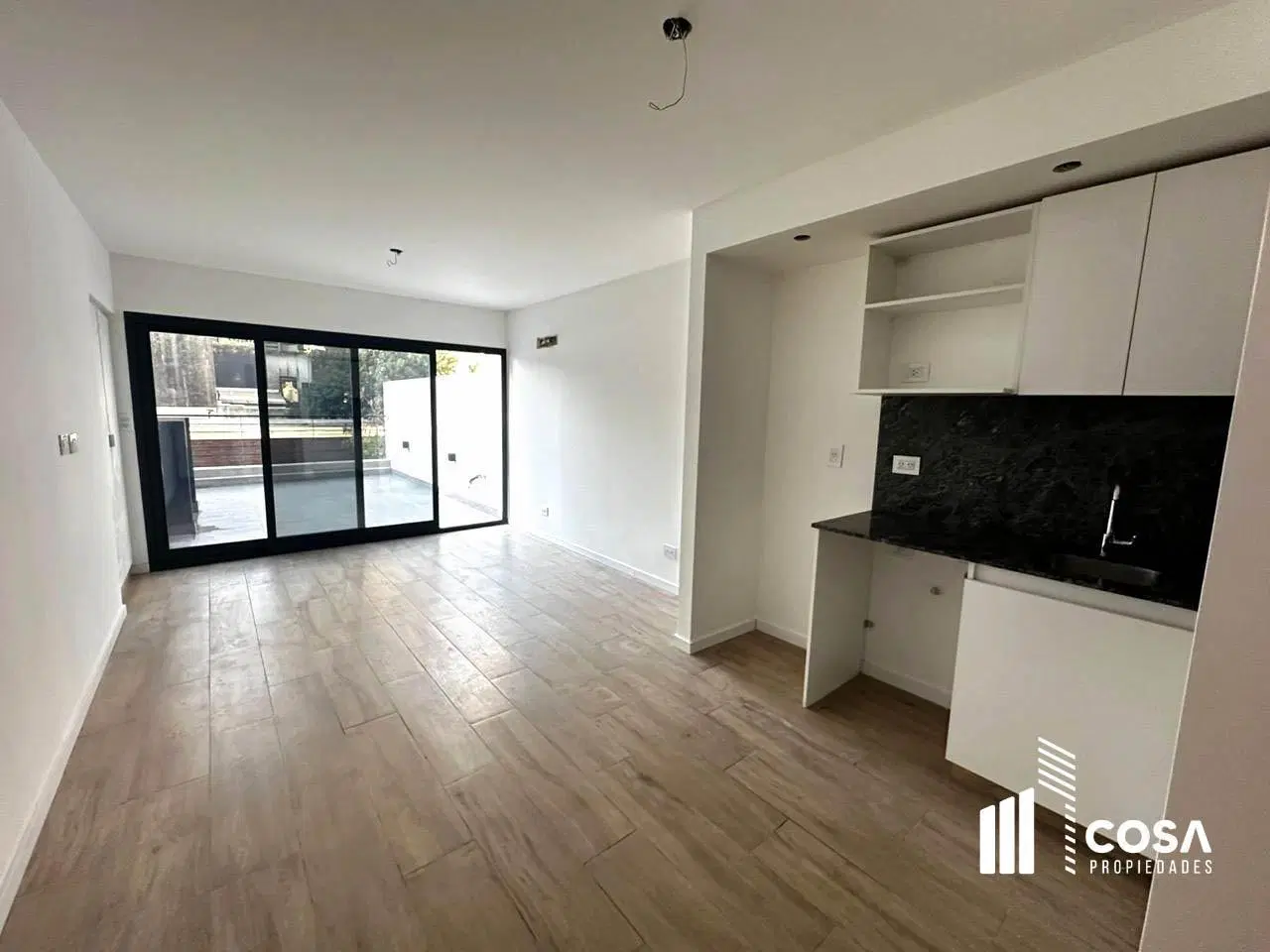 Venta Departamento Monoambiente con patio y parrilla Abasto Rosario 3