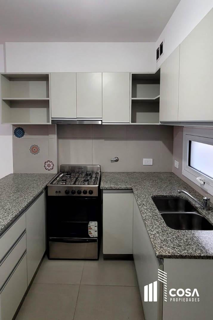 Foto de Alquiler Departamento 1 dormitorios con cochera Barrio Lourdes Rosario, imagen 3