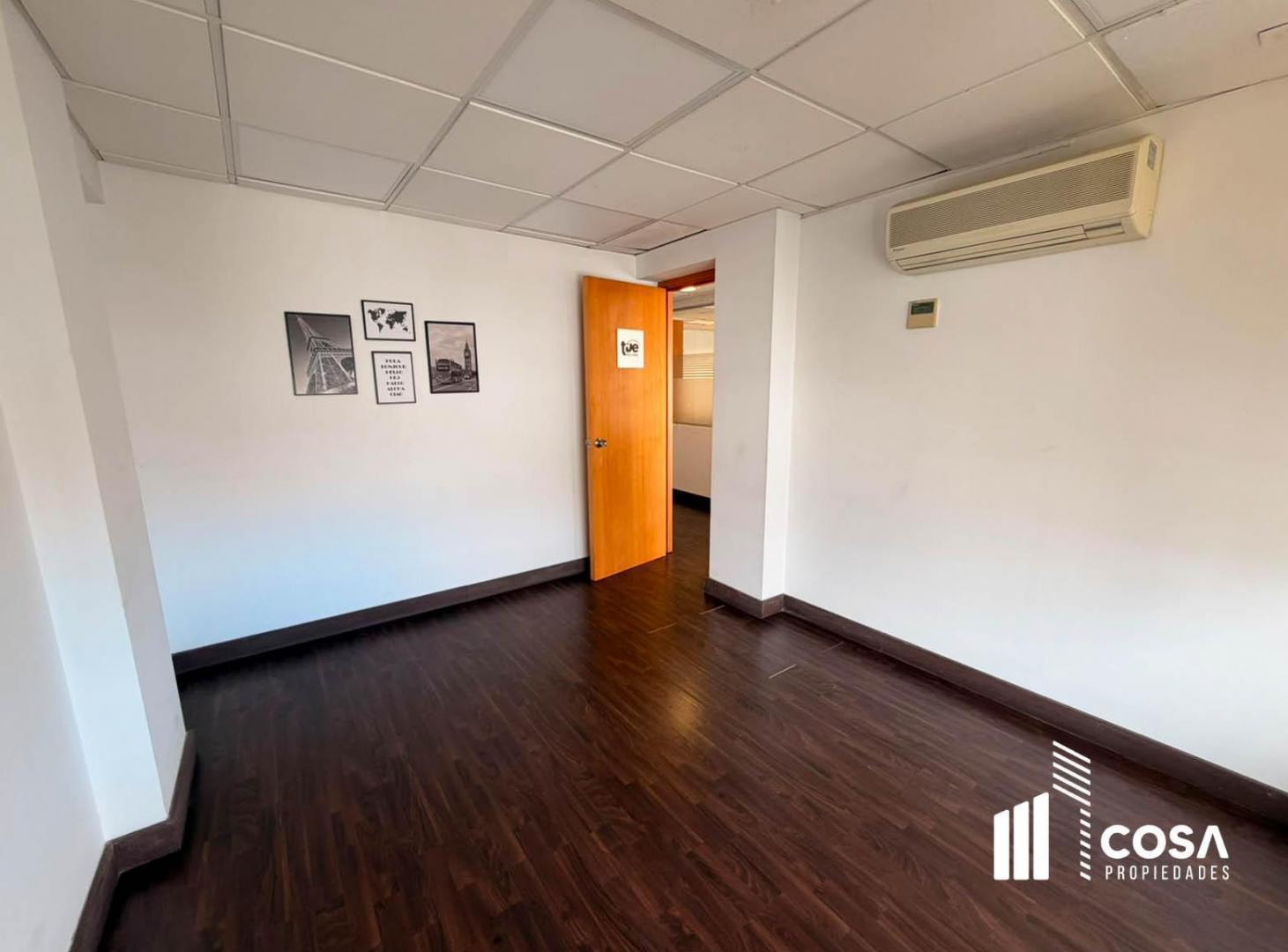 Foto de Alquiler Oficina con varios ambientes Centro Rosario, imagen 1