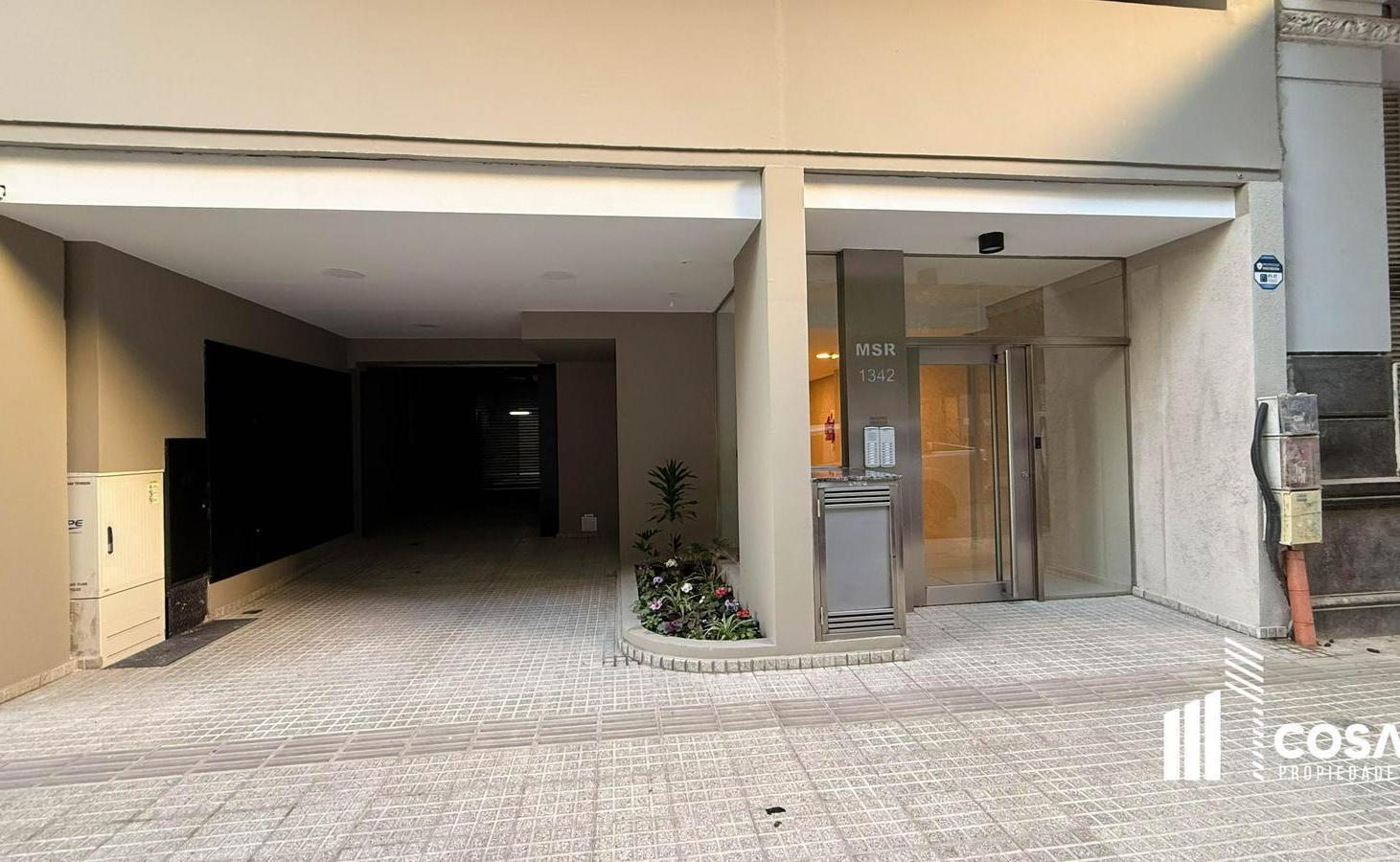 Foto de Venta Departamento 2 dormitorios con cochera Centro Rosario, imagen 3
