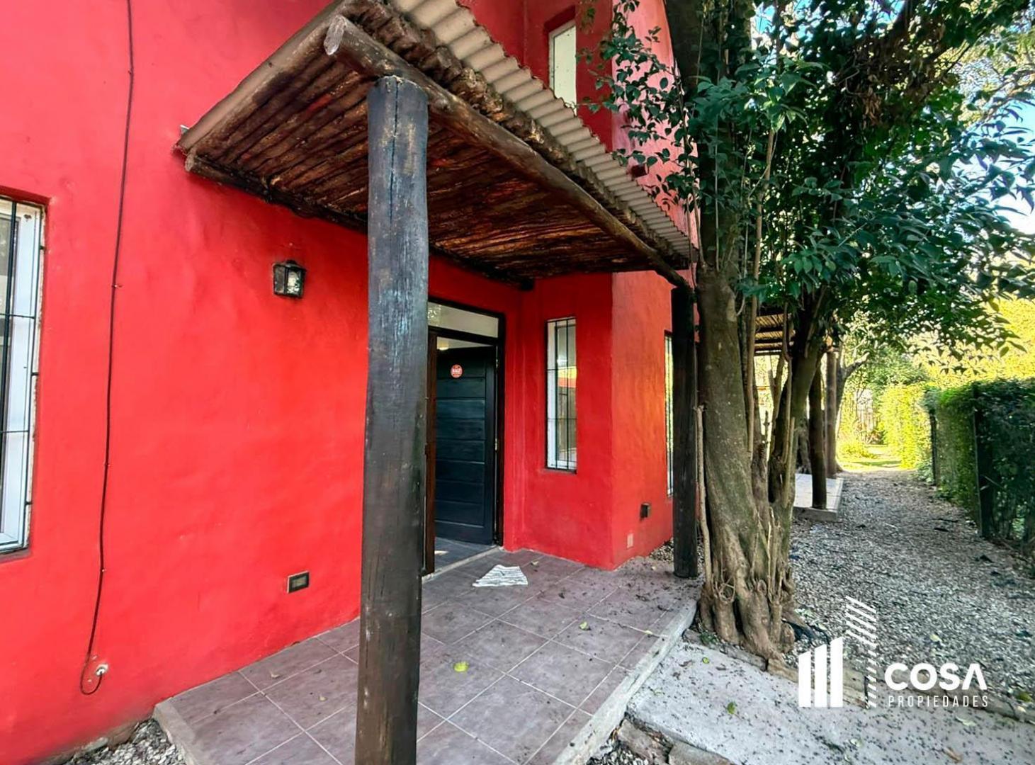 Foto de Alquiler Casa 2 dormitorios con jardín y galería Funes Santa Fe, imagen 1