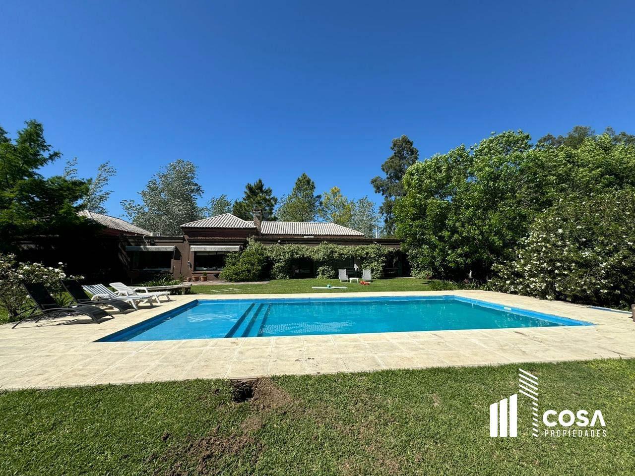 Foto de Venta Casa 3 dormitorios con amplio jardín y piscina Hostal del Sol, imagen 3