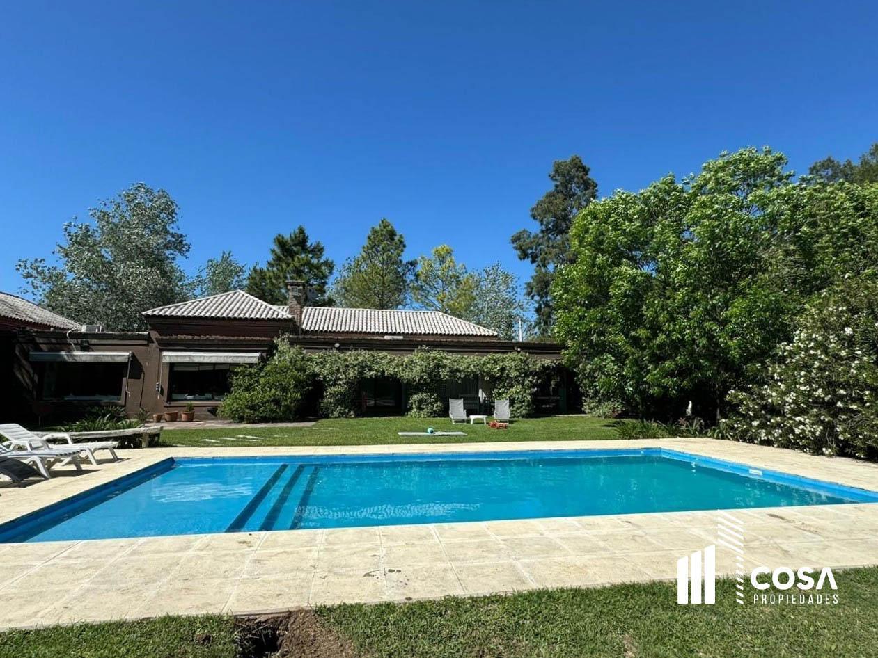 Foto de Venta Casa 3 dormitorios con amplio jardín y piscina Hostal del Sol, imagen 2