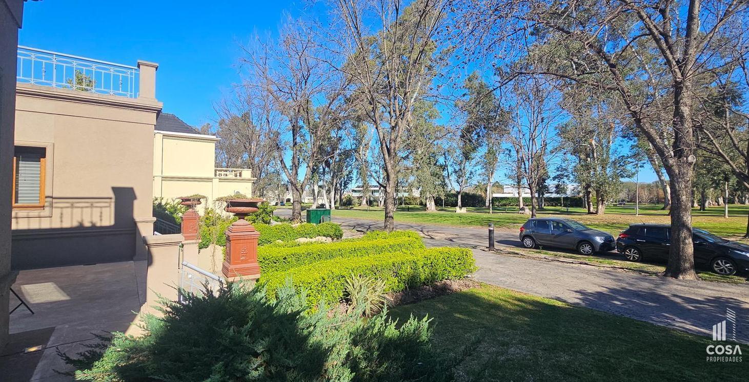 Foto de Venta Casa 5 dormitorios estilo neomediterránea con piscina Kentucky, imagen 1