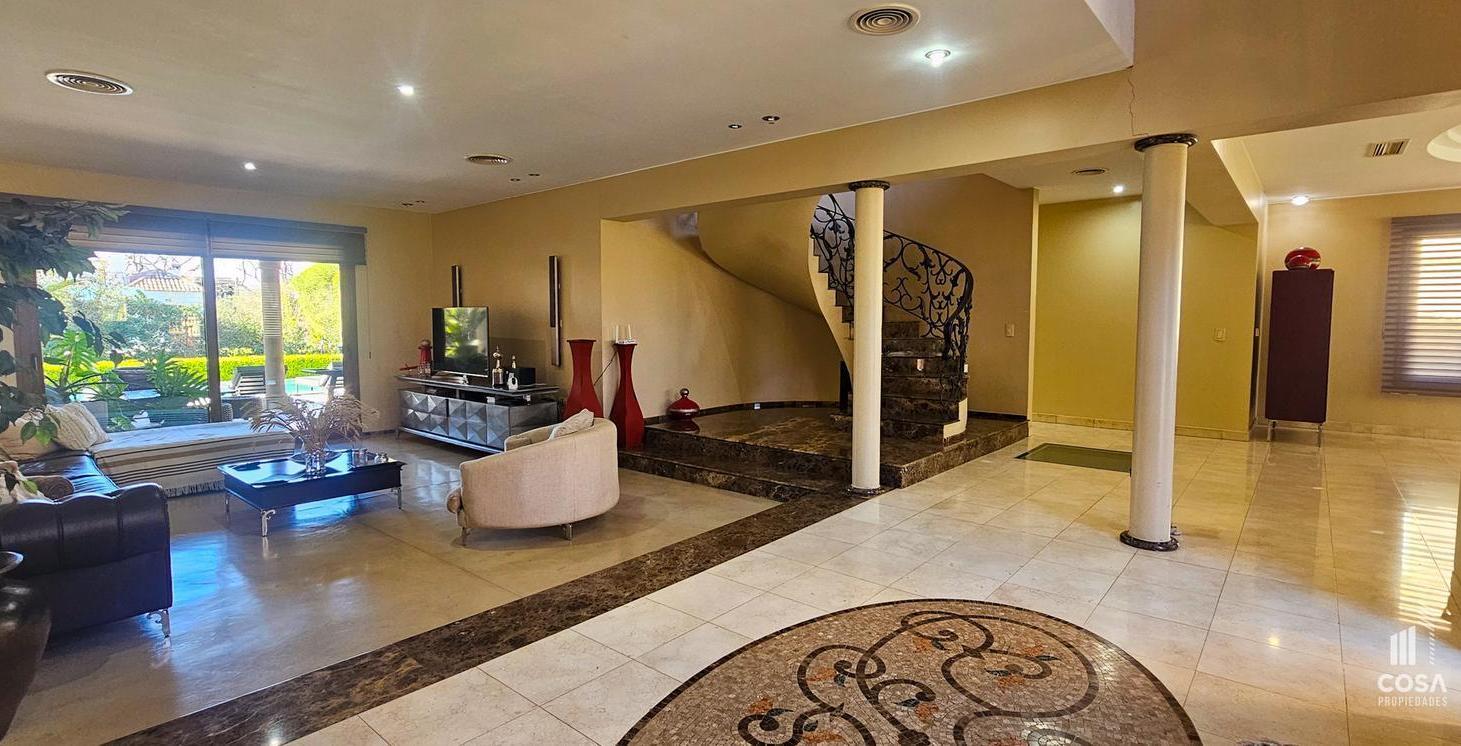 Foto de Venta Casa 5 dormitorios estilo neomediterránea con piscina Kentucky, imagen 3
