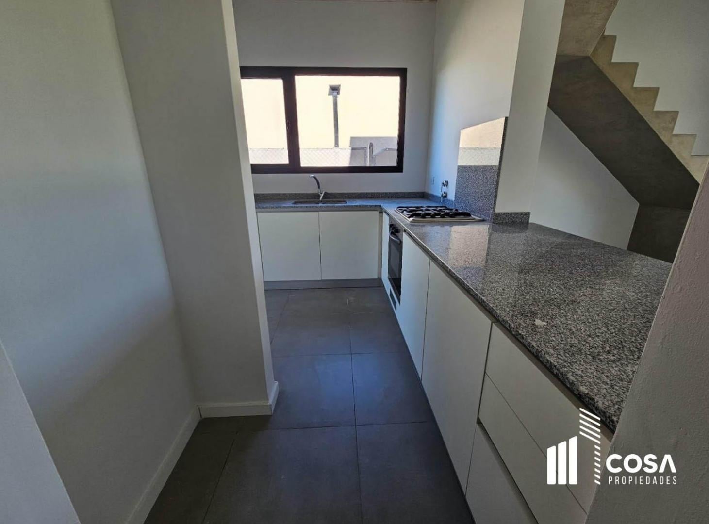 Foto de Venta Casa 2 dormitorios con jardín y pileta CONDOMINIOS DON MATEO Funes, imagen 1