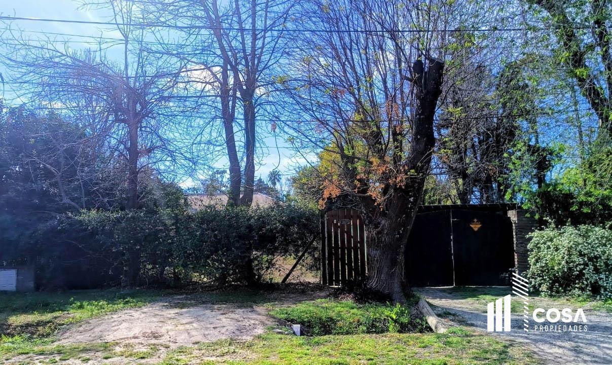 Foto de Venta Casa 1 dormitorio más escritorio con jardín y piscina Funes Santa, imagen 1