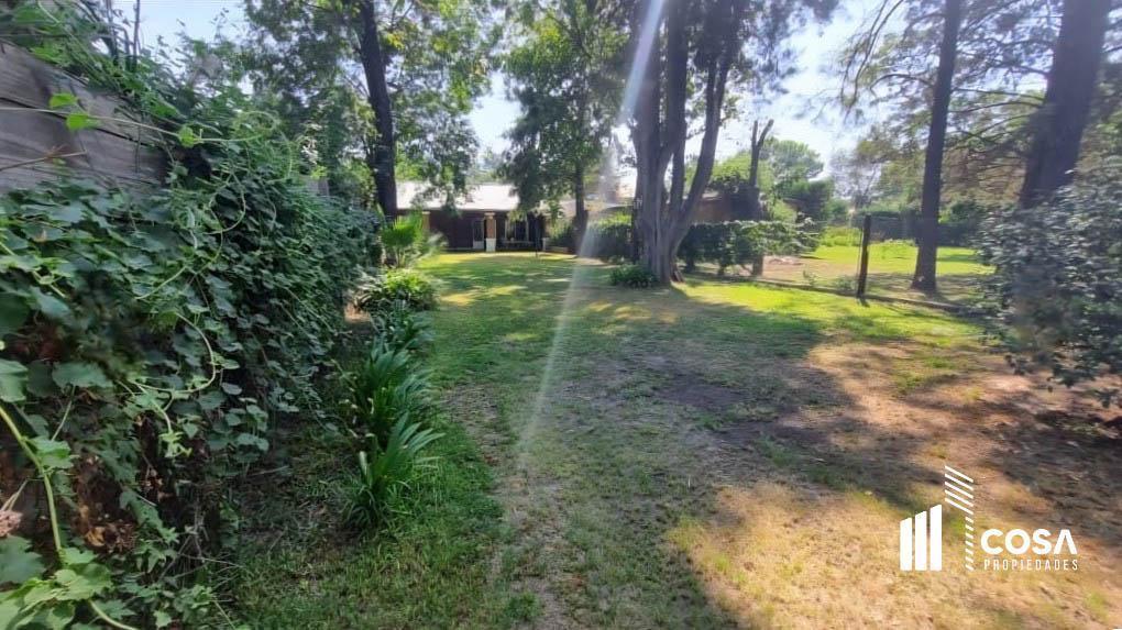 Foto de Venta Casa 1 dormitorio más escritorio con jardín y piscina Funes Santa, imagen 5
