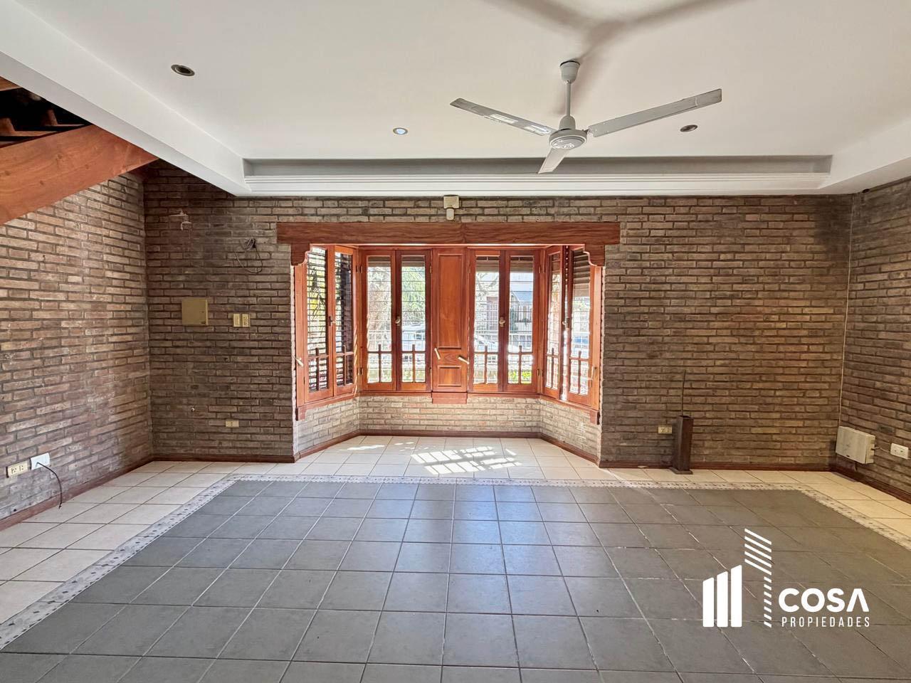 Foto de Venta Casa 3 dormitorios con jardín de pequeñas dimensiones cerca del, imagen 4
