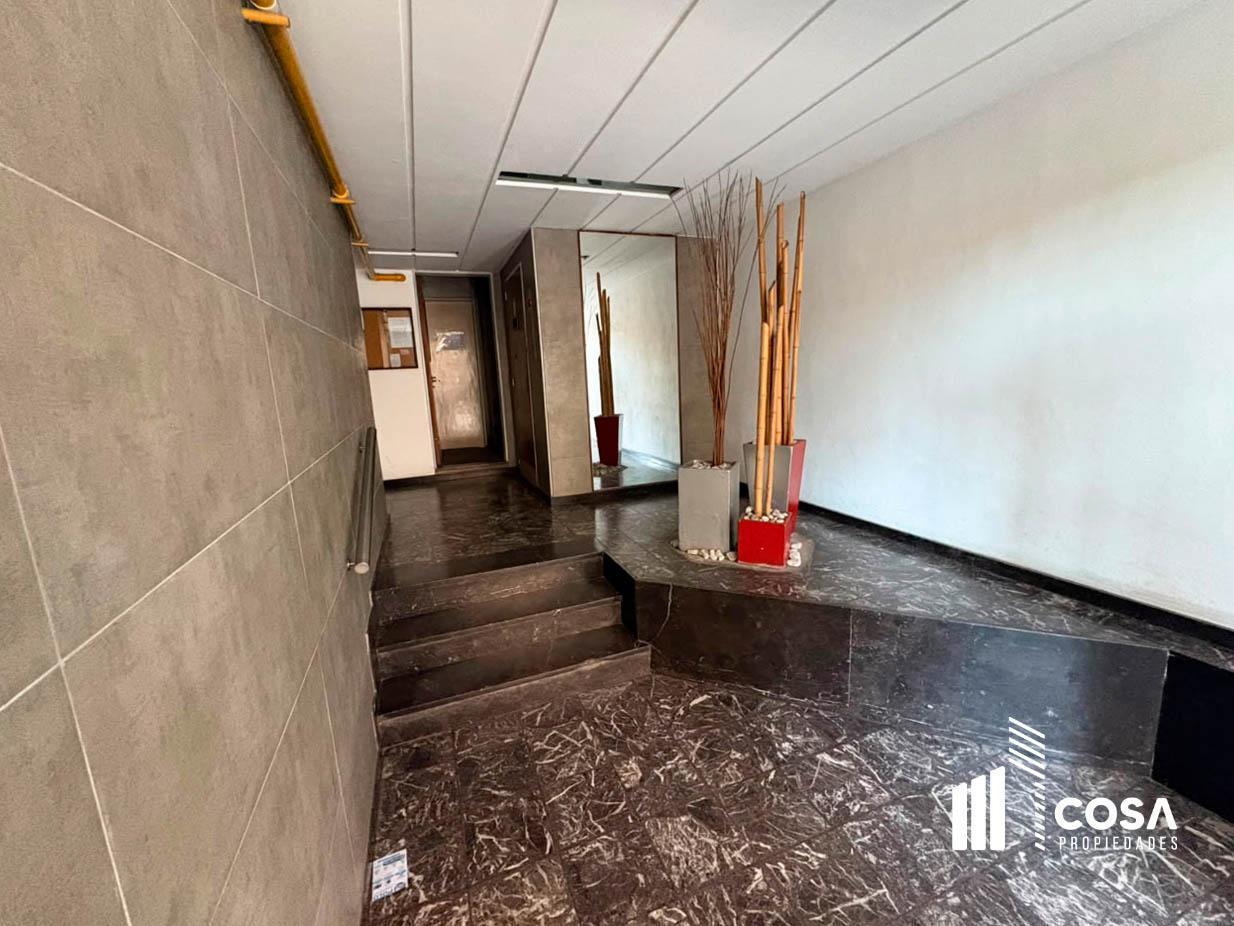 Foto de Venta Departamento 2 dormitorios con excelente luz natural Centro, imagen 3