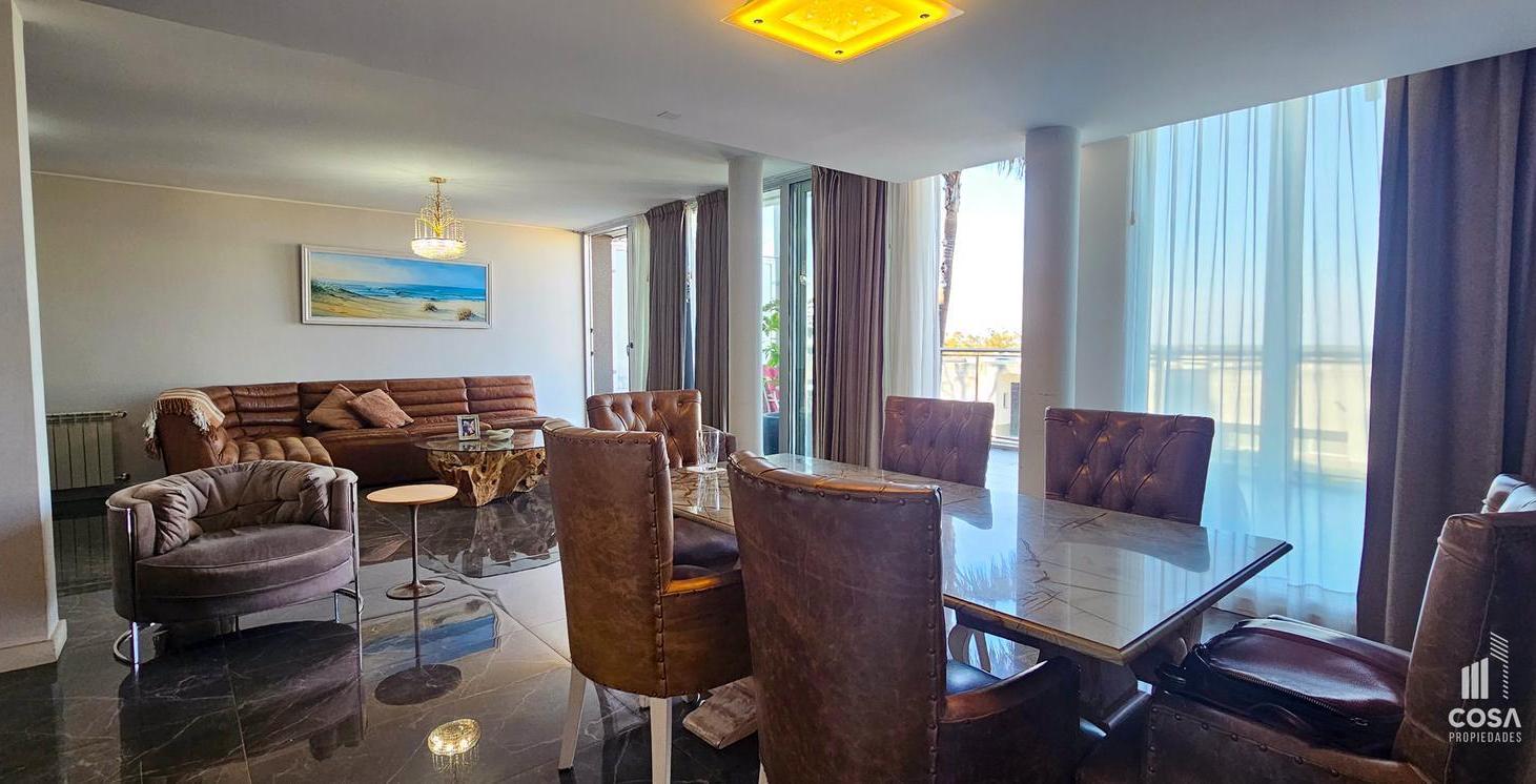 Foto de Venta Departamento dúplex 4 dormitorios con vista al río Alberdi Rosario, imagen 5