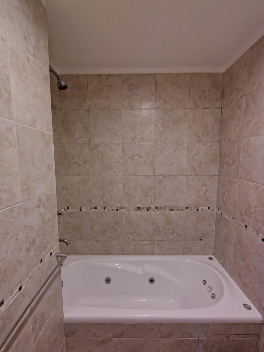 Foto de Piso exclusivo. Dos dormitorios Dorrego 57, imagen 3