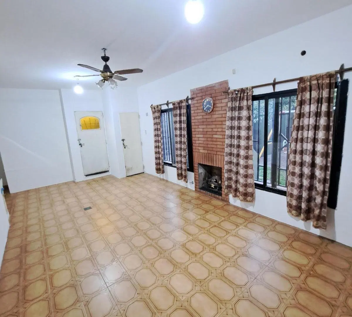 Casa Dos dormitorios con Pileta Mendoza y Pcias Unidas 2
