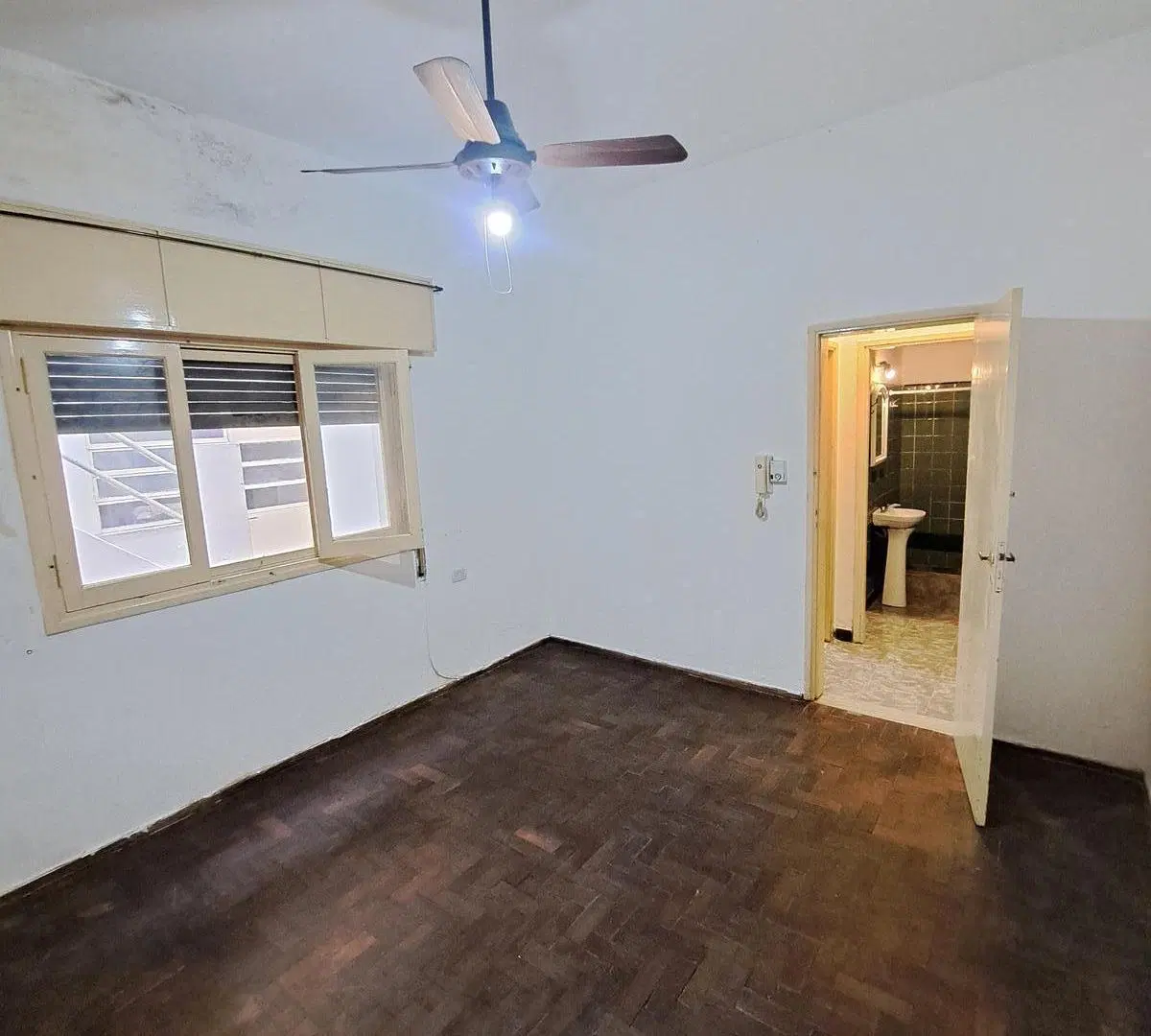 Departamento Pasillo SARMIENTO AL 3800 1