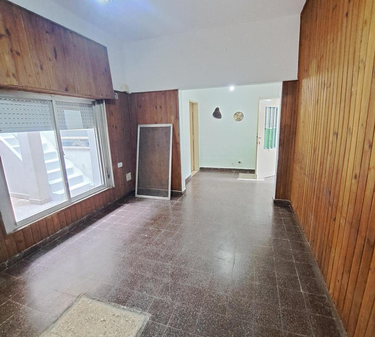 Departamento Pasillo SARMIENTO AL 3800