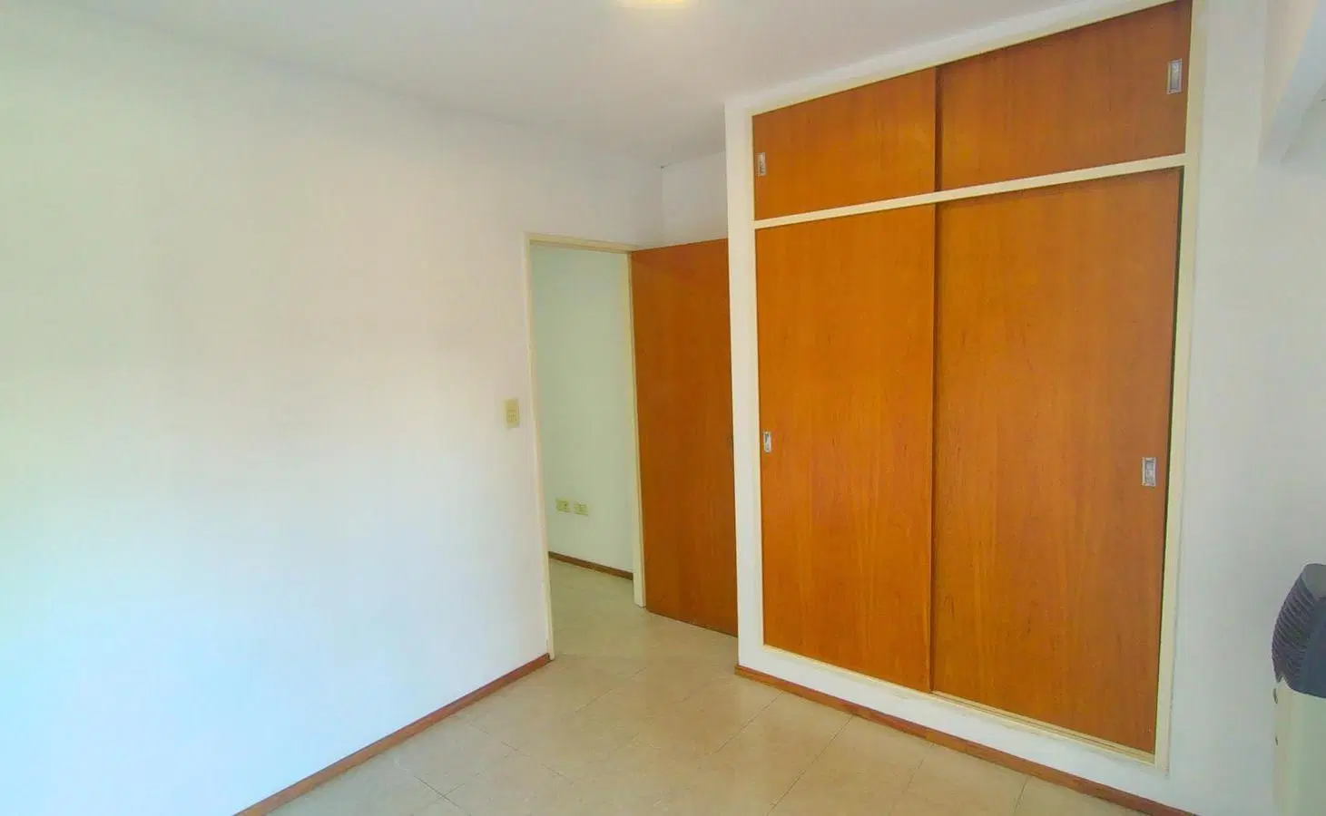 Semipiso con dos balcones. Un dormitorio. 5