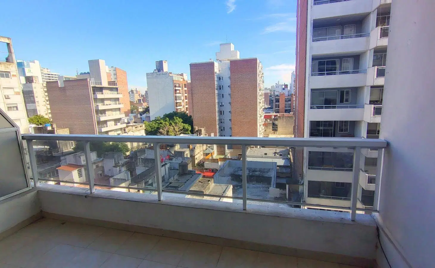 Semipiso con dos balcones. Un dormitorio. 4