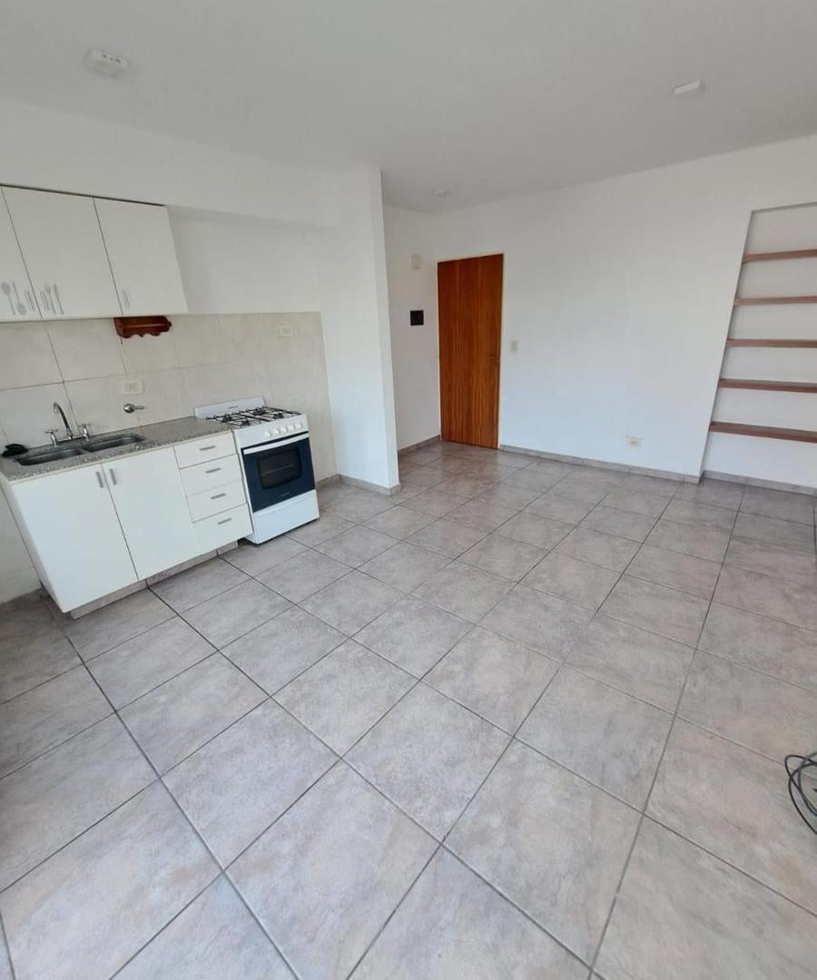 Foto de Laprida 1178 - Semipiso con balcón al frente. Tres dormitorios., imagen 2