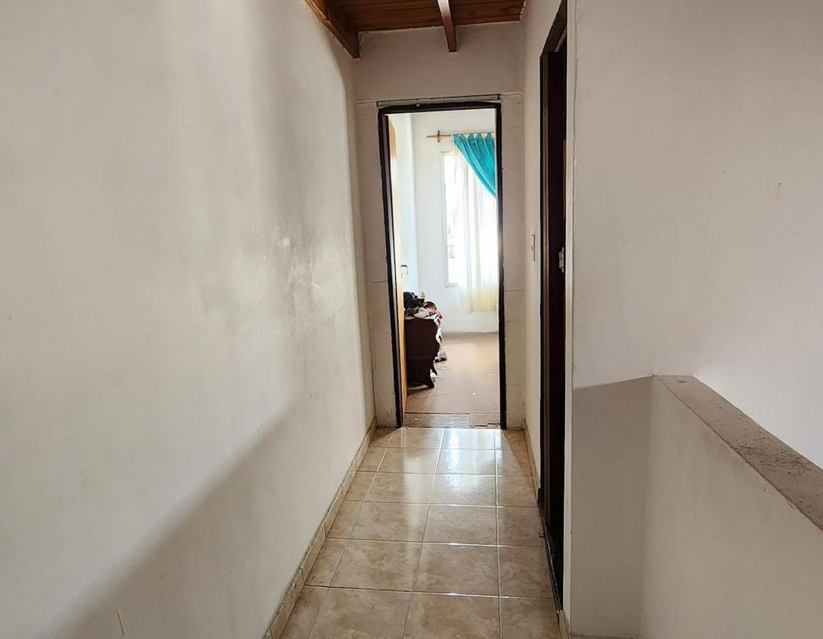 casa de 3 amb y otra de 3amb en dos plantas ideal 2 familias