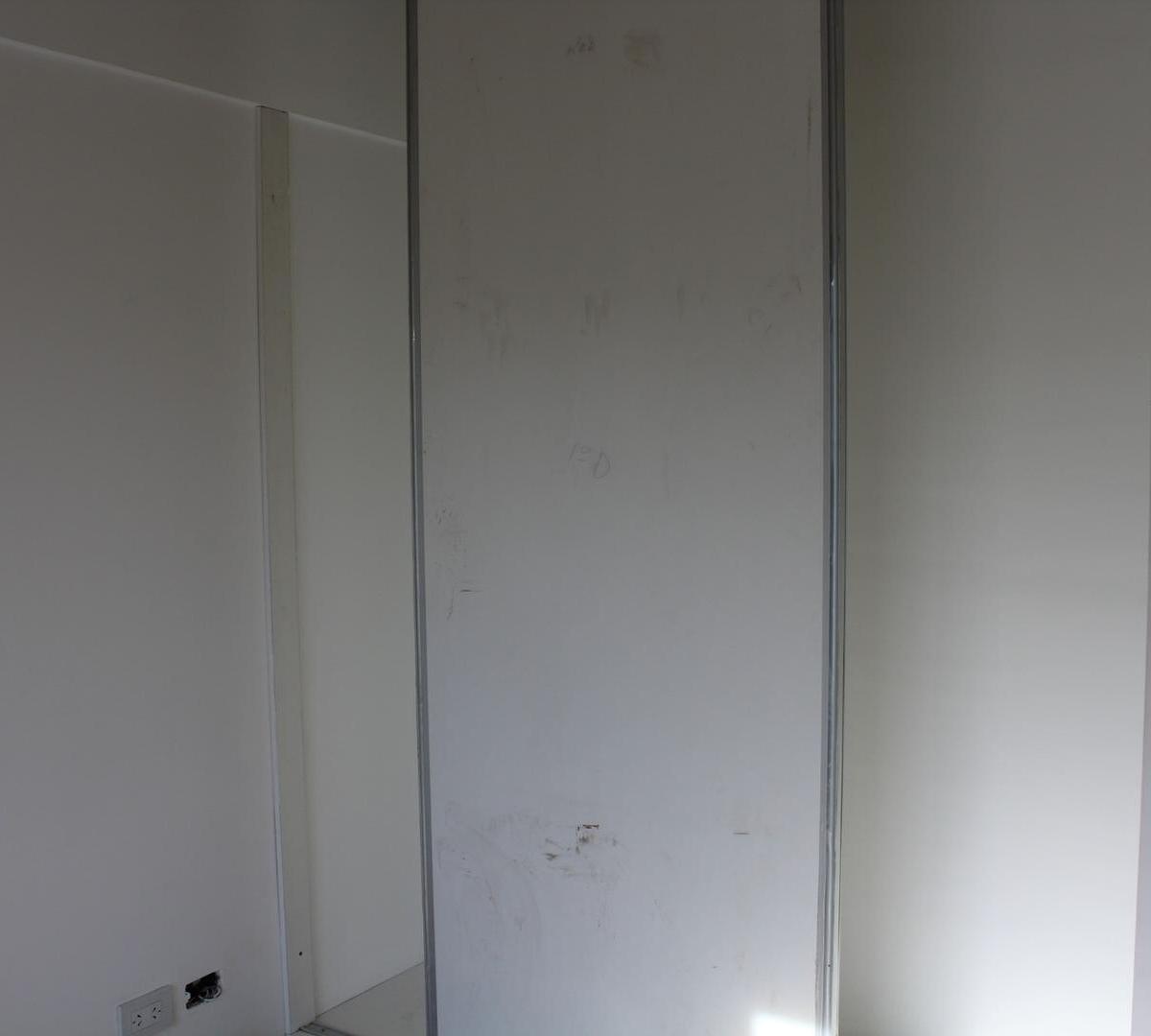 Foto de Departamento de 2 amb. piso 1 contrafrente con cochera, imagen 2