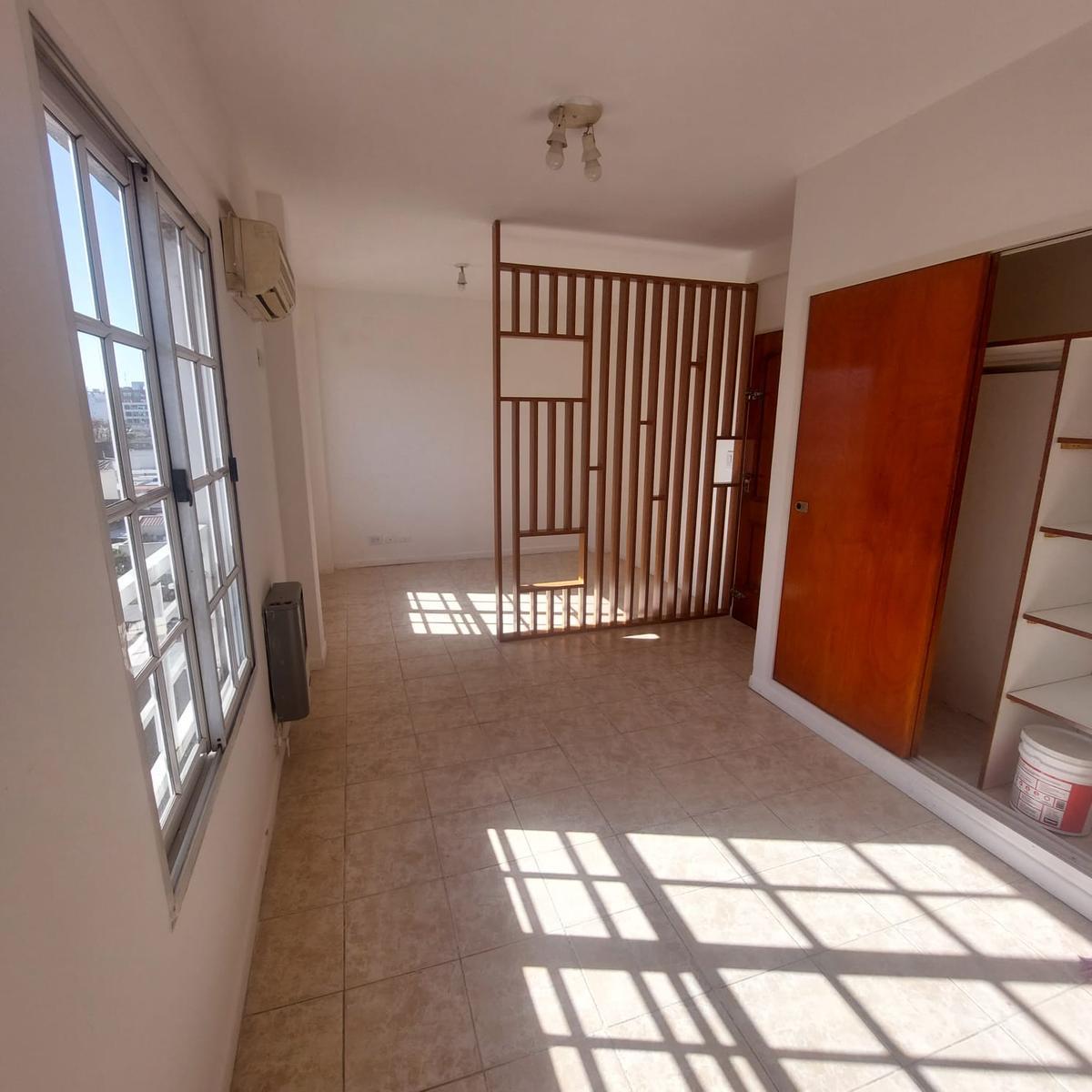 Departamento en Moron, Mono Ambiente Apto Profesional. 1
