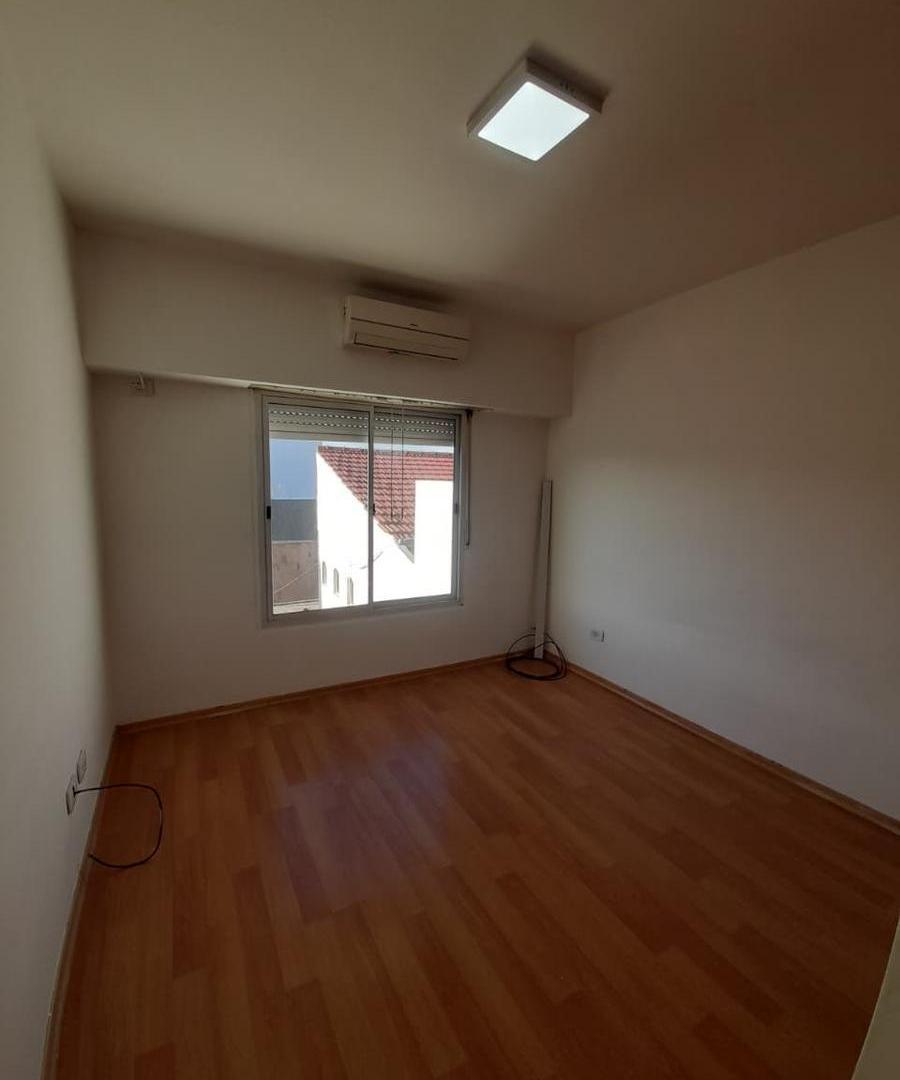 Departamento 2 ambientes - Villa Luzuriaga (Barrio Marina)