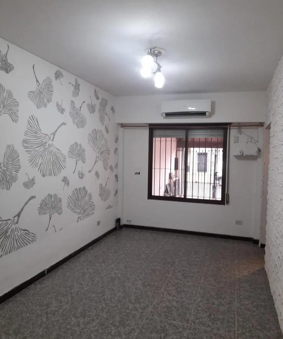 Triplex 4 ambientes con cochera y patio - Villa Luzuriaga 5