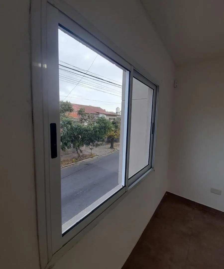 Alquiler Departamento 2 Ambientes con cochera - Villa Luzuriaga 3