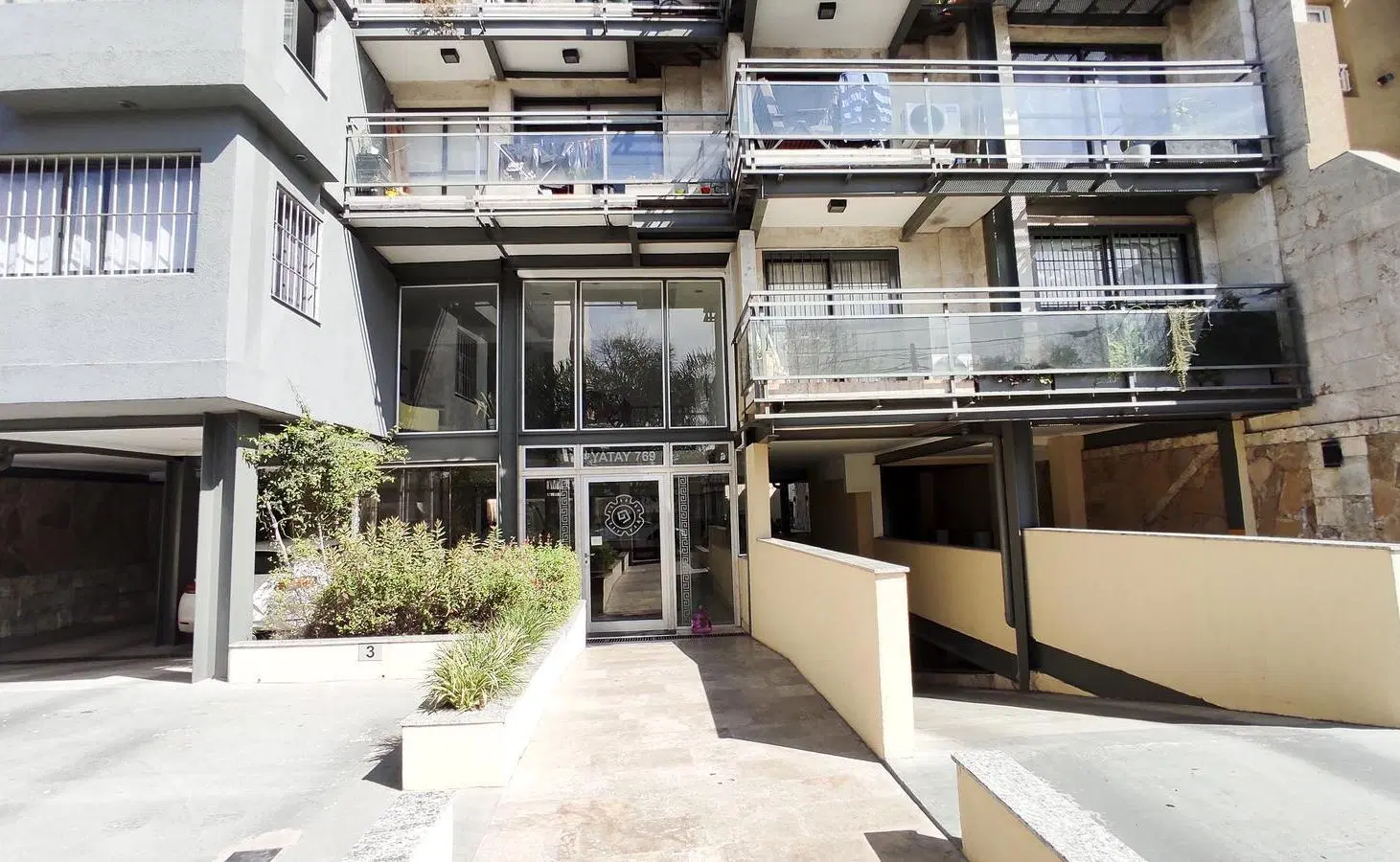 Departamento moderno 2 ambientes con 2 baños en Moron en venta 3