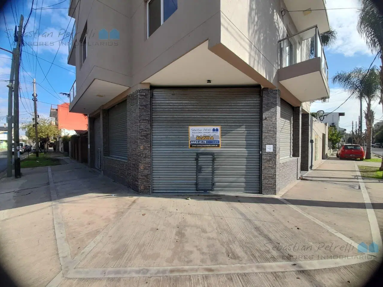 Local en Alquiler - Villa Luzuriaga 3