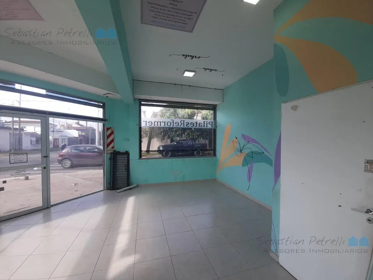 Local en Alquiler - Villa Luzuriaga 4