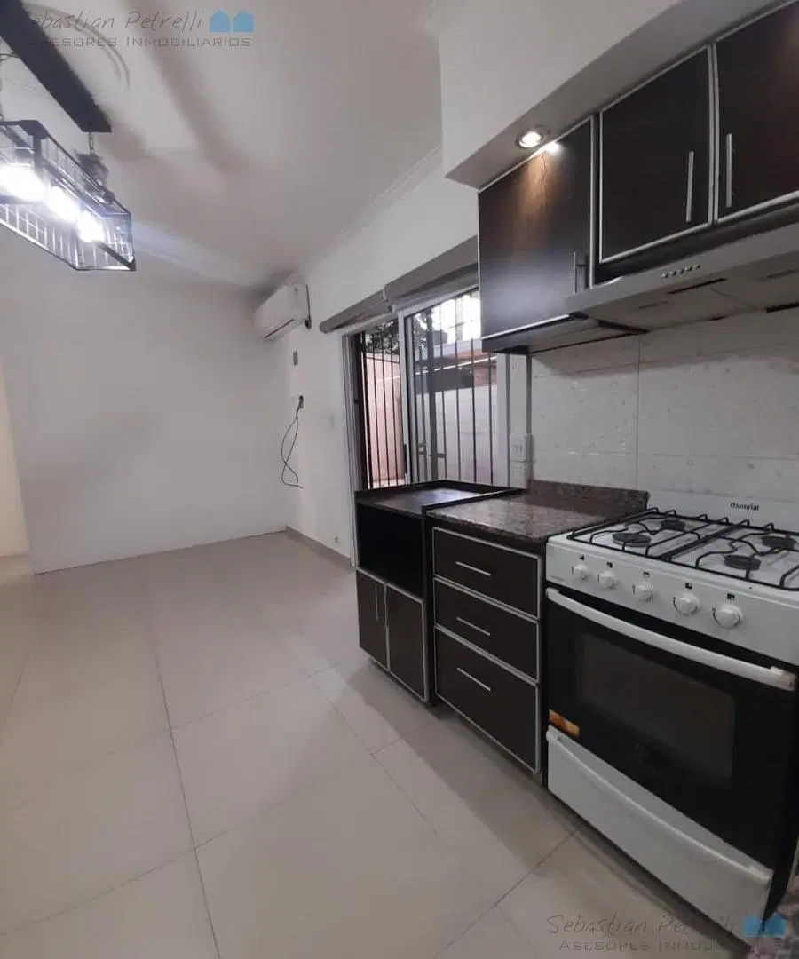 Departamento 2 ambientes con doble patio - Villa Luzuriaga 2