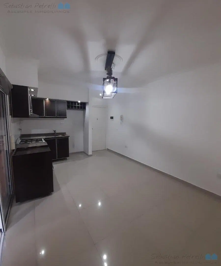 Departamento 2 ambientes con doble patio - Villa Luzuriaga 5