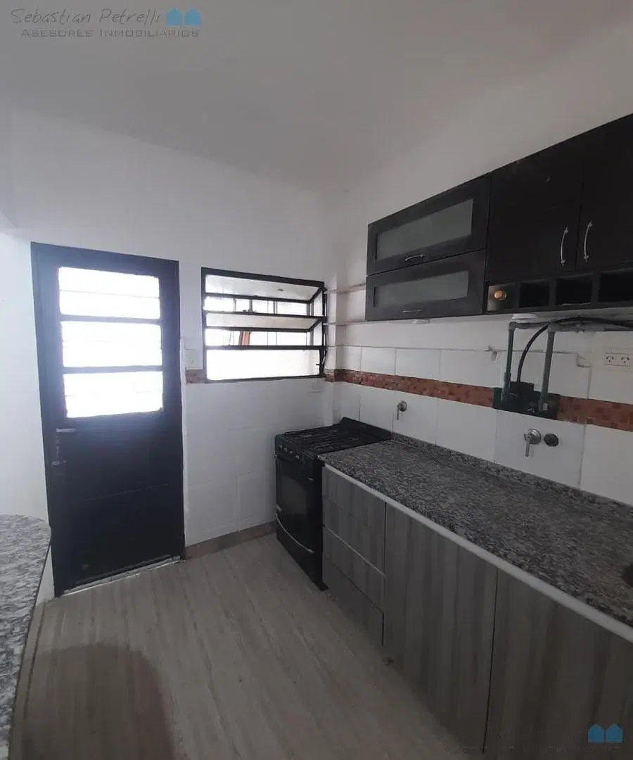 Alquiler 3 ambientes con patio - Villa Luzuriaga 2