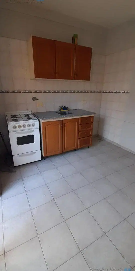 Dúplex de 2 ambientes y medio en alquiler con patio – Villa Luzuriaga 5