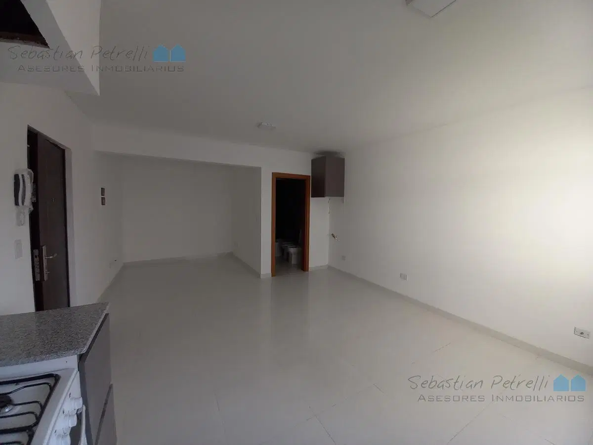 ALQUILER O VENTA DEPTO 1 Amb FINANCIADO - V. LUZURIAGA 8