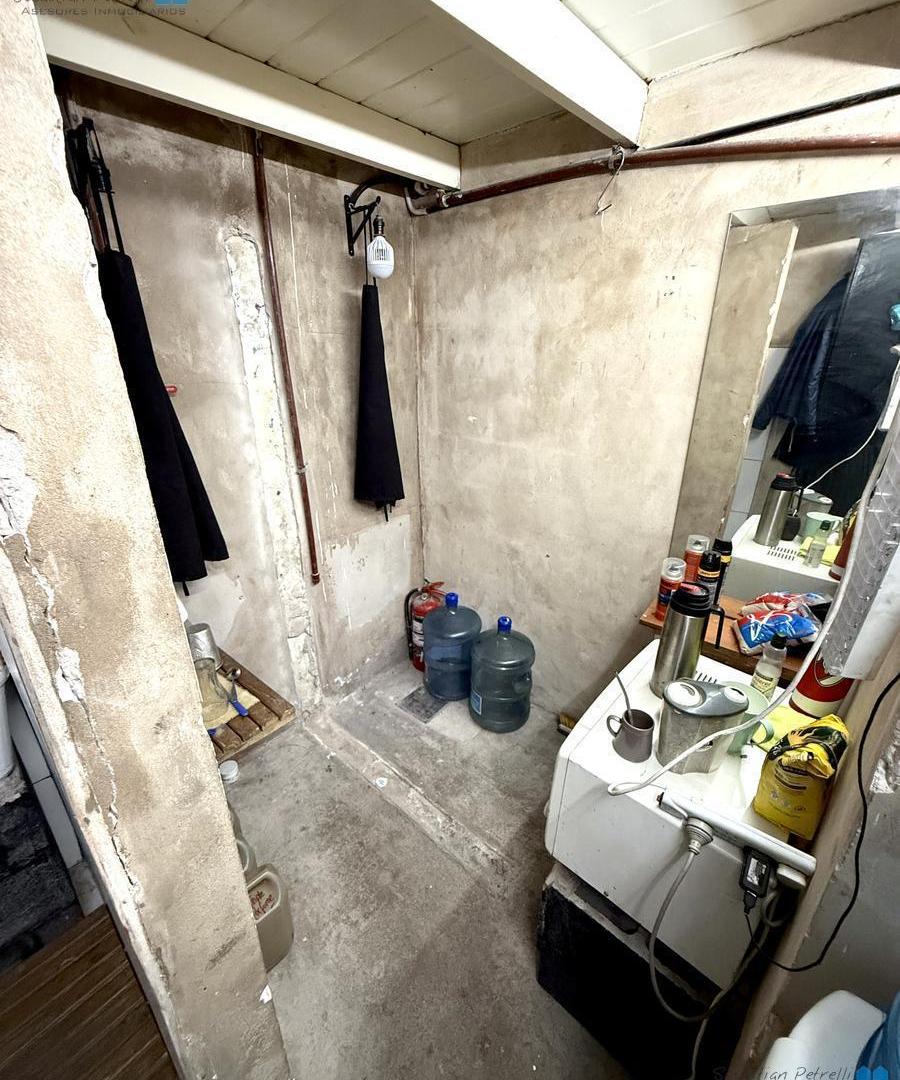Foto de Local en venta de 51 metros cuadrados con dos baños en calle América al, imagen 5