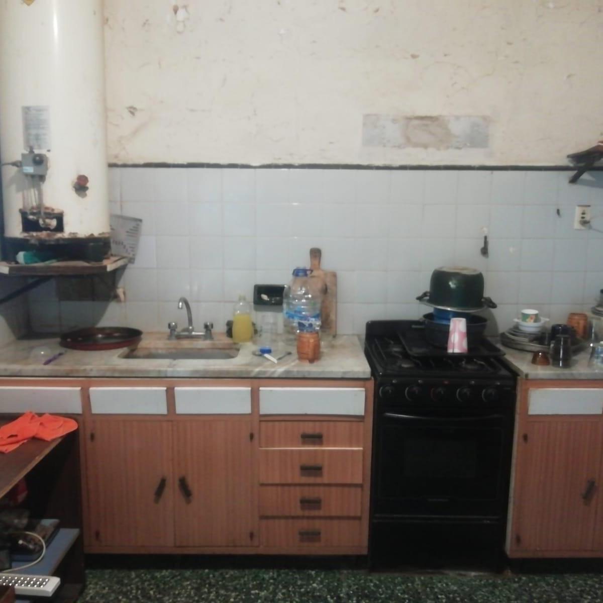 Casa Americana a 2 Cuadras de Av Roca 4